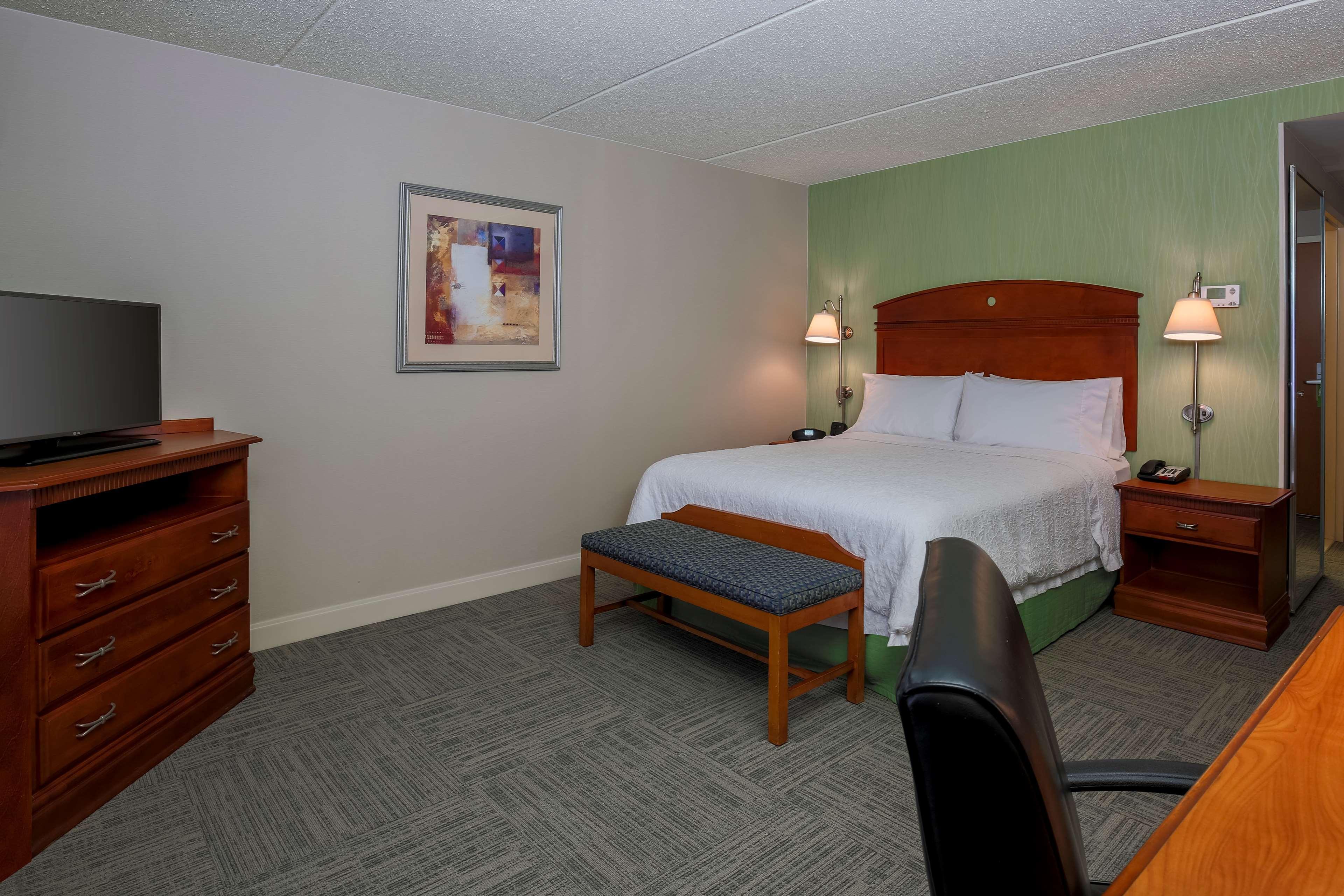 Hampton Inn & Suites Уест Хейвън Екстериор снимка